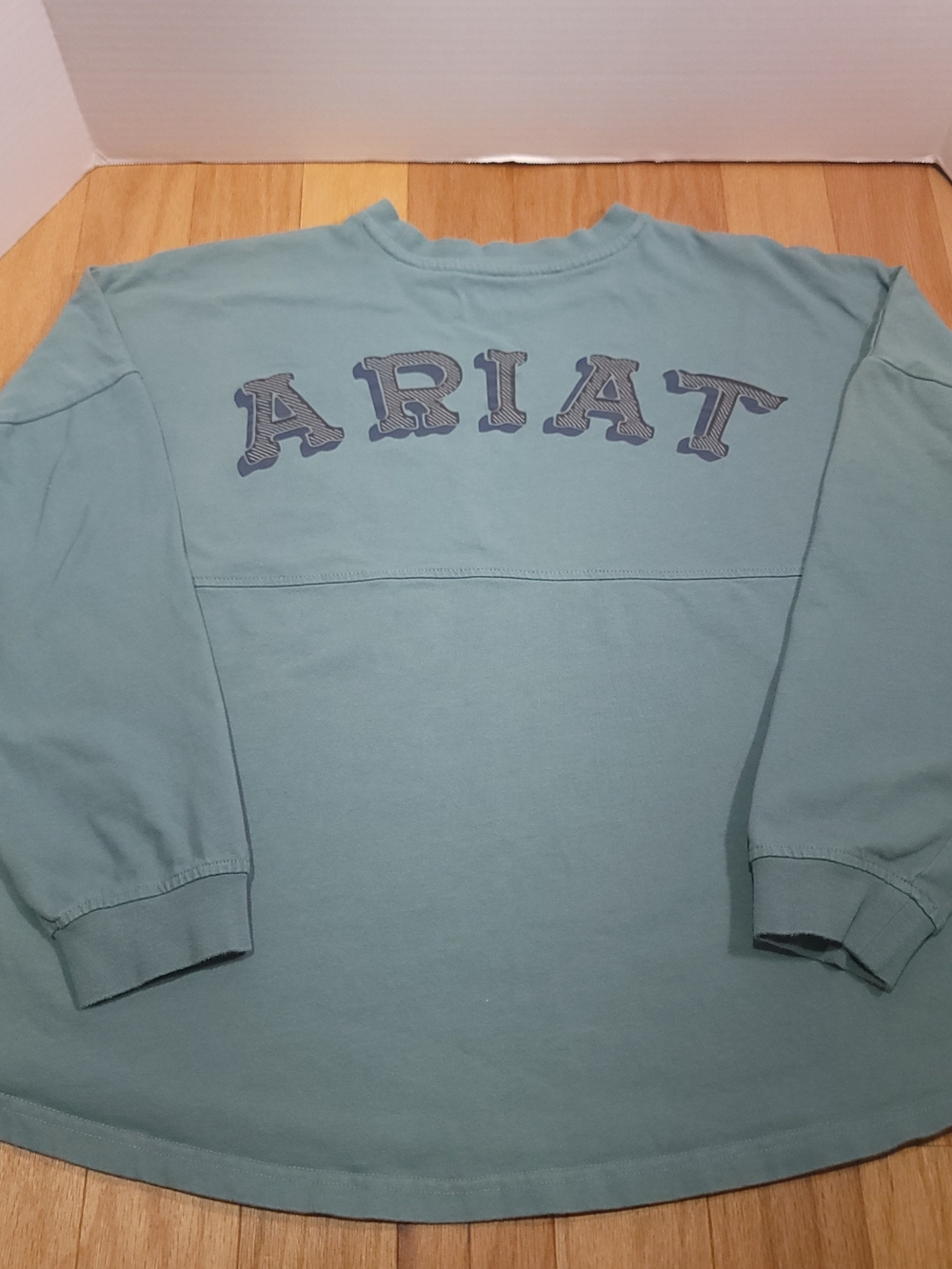 Ariat Women's Green Crewneck Logo Sweatshirt